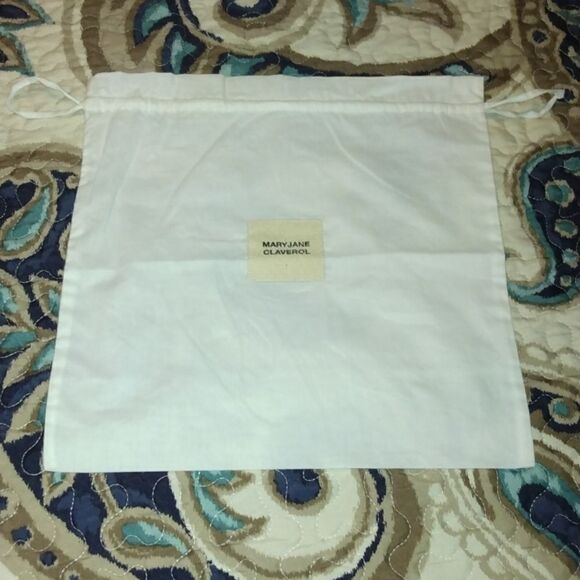 Mary Jane Claveril Dust Storage Bag - Picture 1 of 1